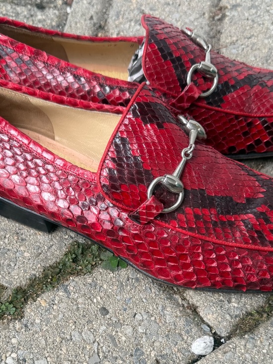 Gucci Shoes - Vintage GUCCI snakeskin loafers